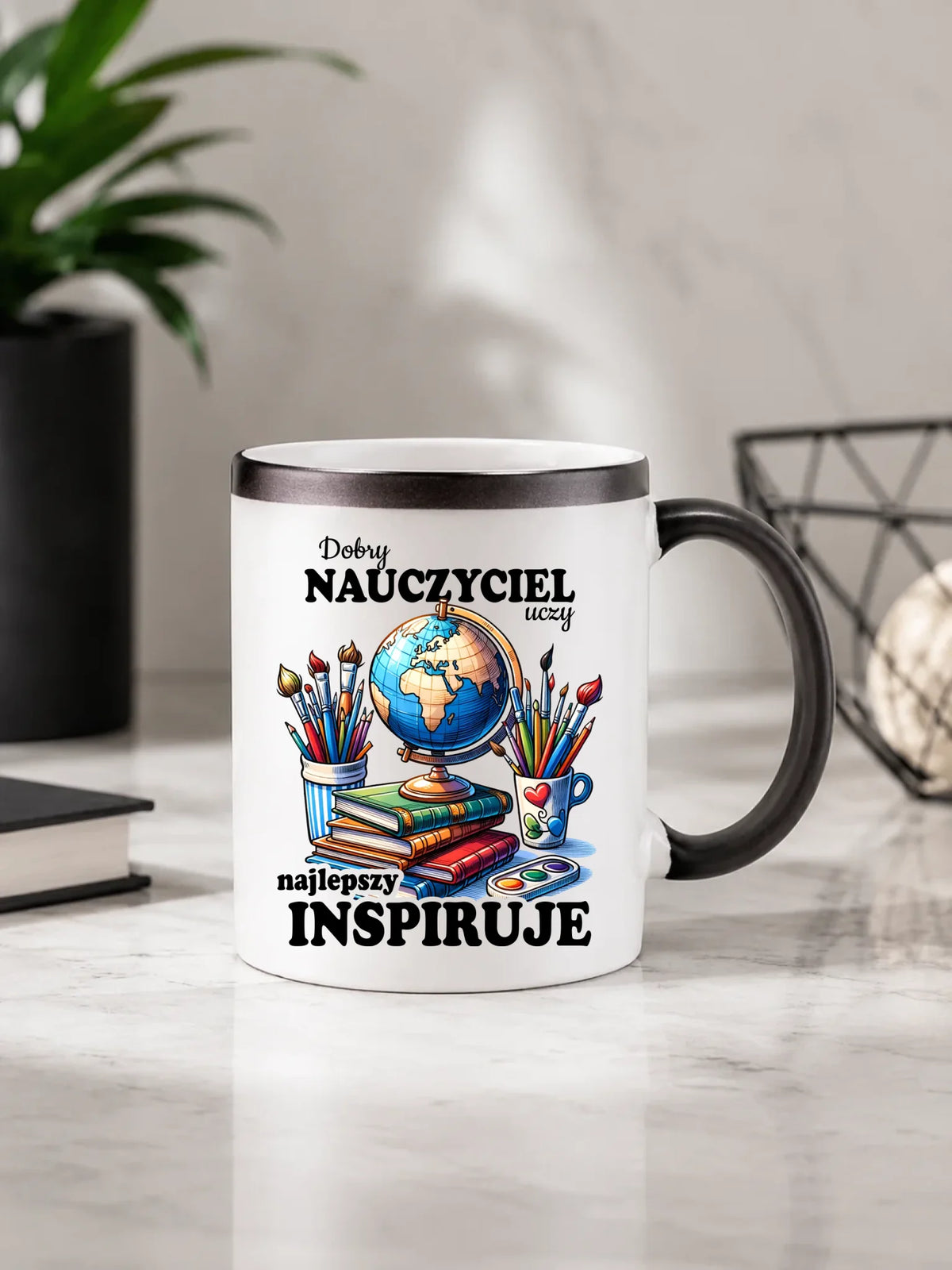 Kubek magiczny dla nauczyciela - Dobry nauczyciel uczy najlepszy inspiruje N72