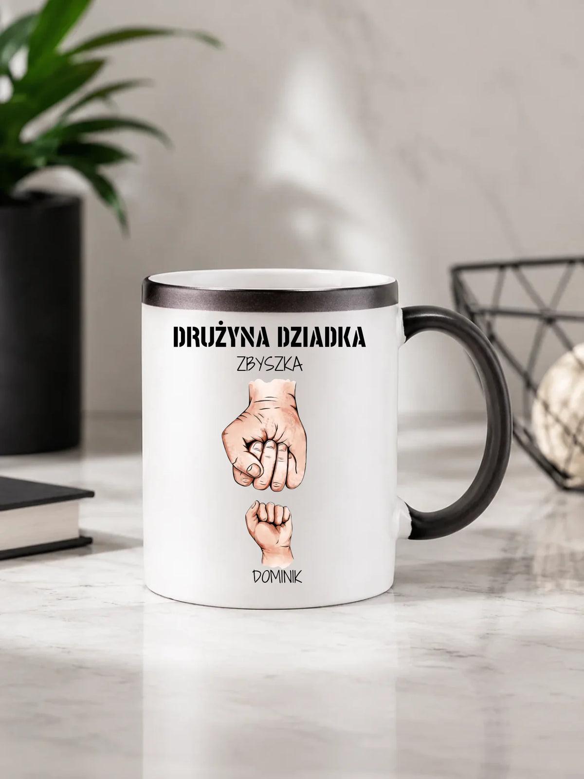 Kubek magiczny dla dziadka - Drużyna dziadka 1-6 imion wnuków - personalizowany D07
