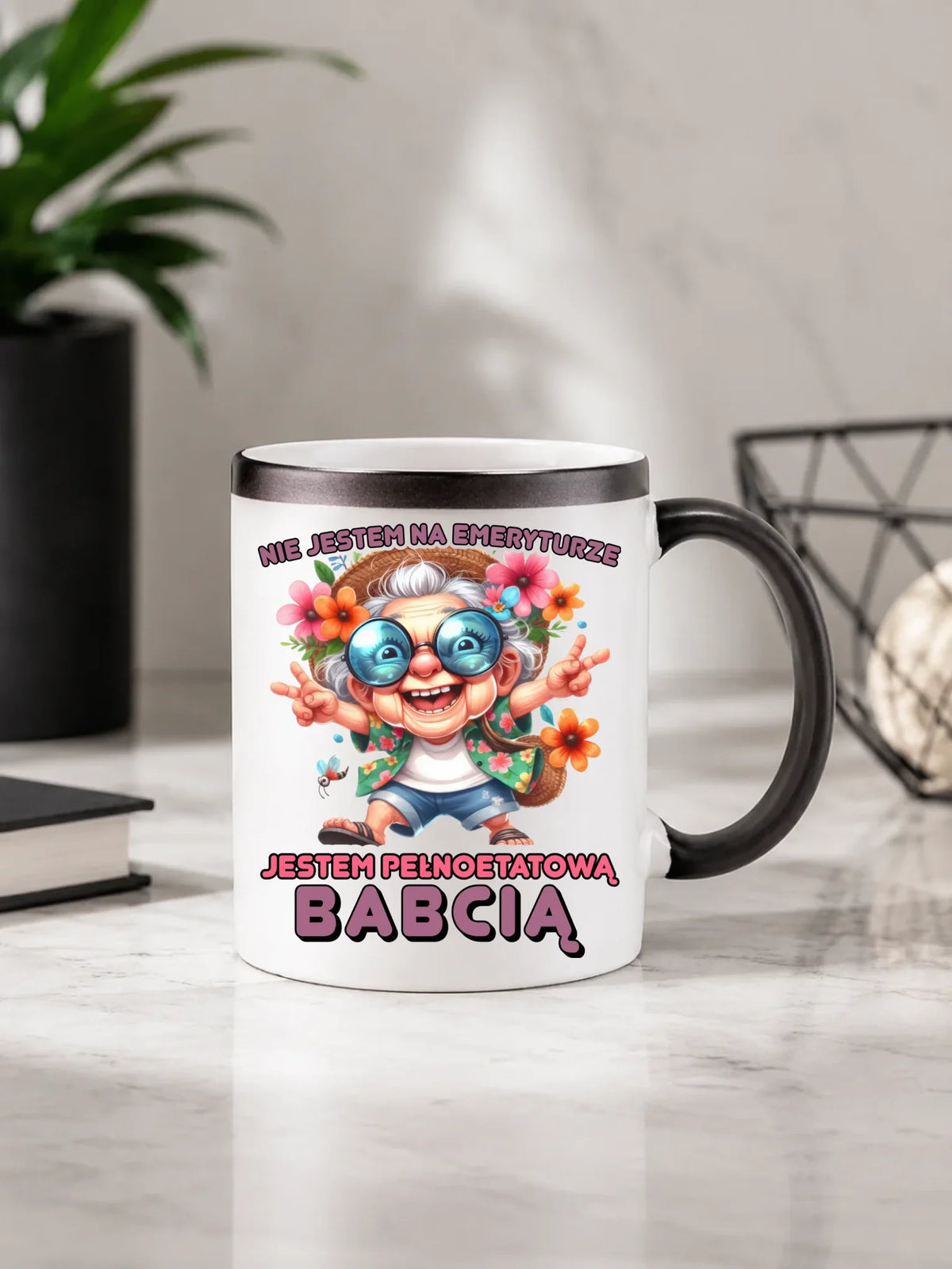 Kubek magiczny dla babci - Pełnoetatowa babcia B20