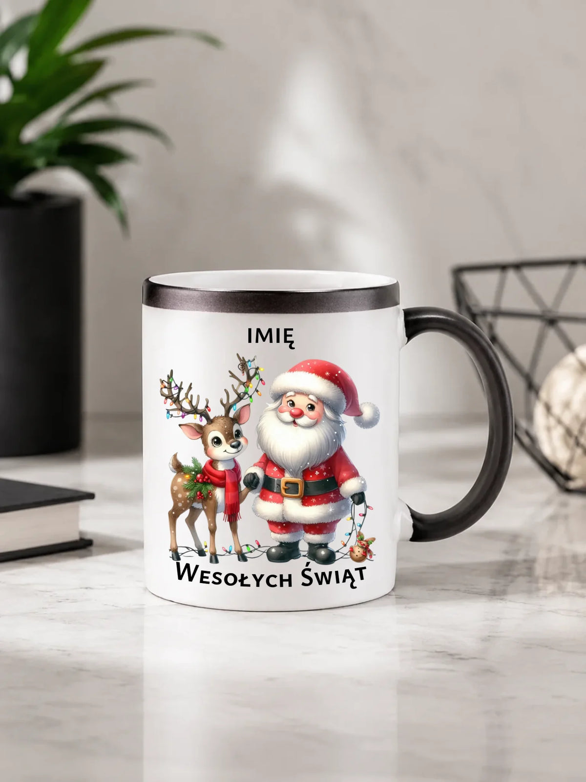 Kubek magiczny świąteczny - Mikołaj z reniferem - personalizowany BN09