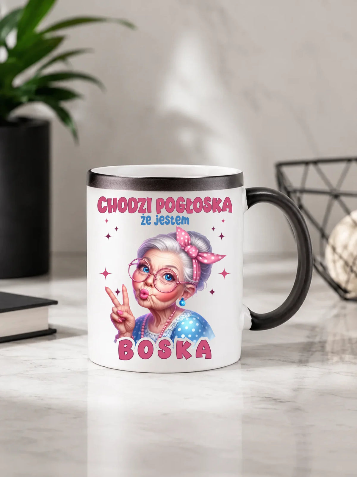 Kubek magiczny dla babci - Chodzi pogłoska, że jestem boska B16