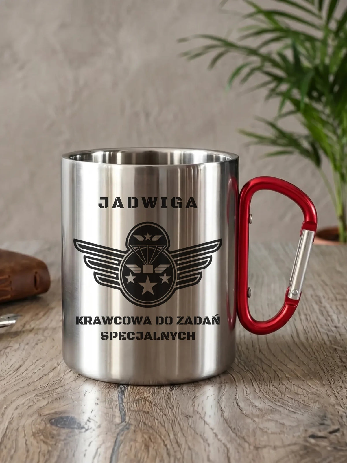 Kubek metalowy szyciowy dla krawcowej - Krawcowa do zadań specjalnych HS38