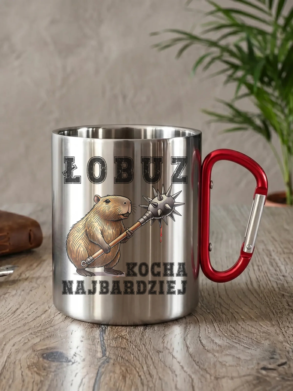 Kubek metalowy - prezent dla chłopaka - Łobuz kapibara z maczugą DCH17