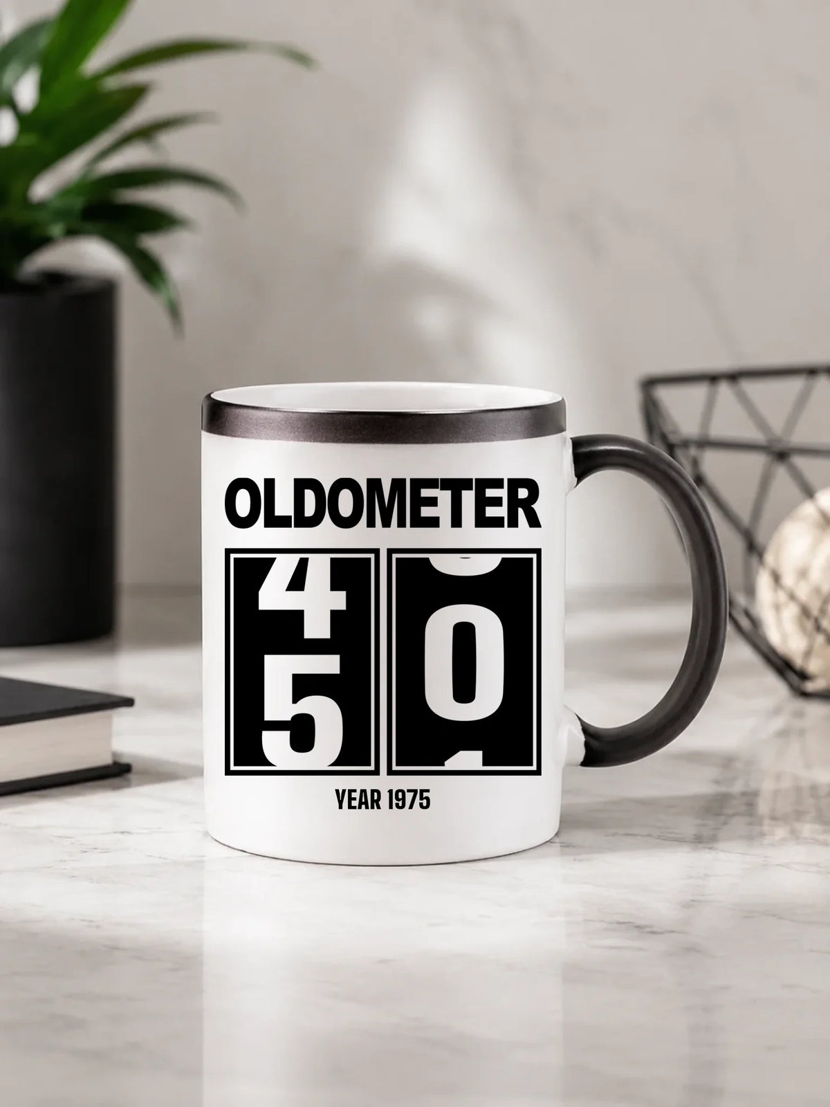 Kubek magiczny na urodziny - Oldometer wybierz wiek 20-85 lat