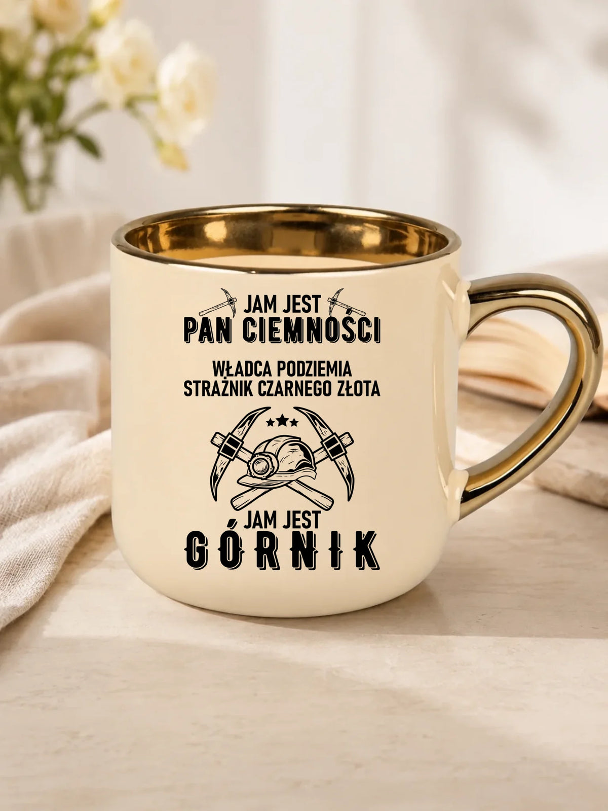 Prezent na Barbórkę biały kubek ze złotym rantem z nadrukiem - Pan Ciemności, Jam jest Górnik