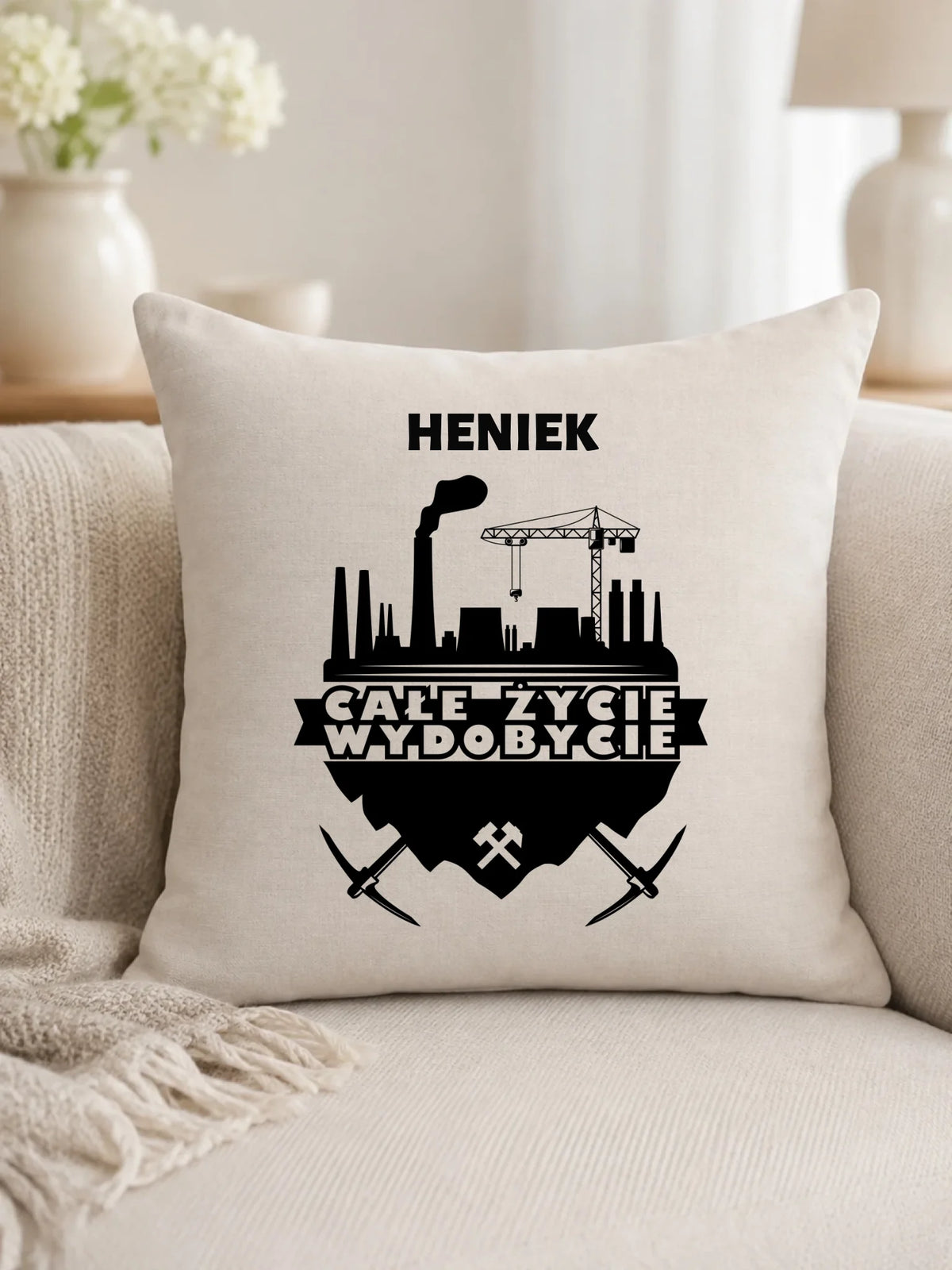 Prezent na urodziny dla górnika biała poduszka z imieniem i nadrukiem - Kopalnia