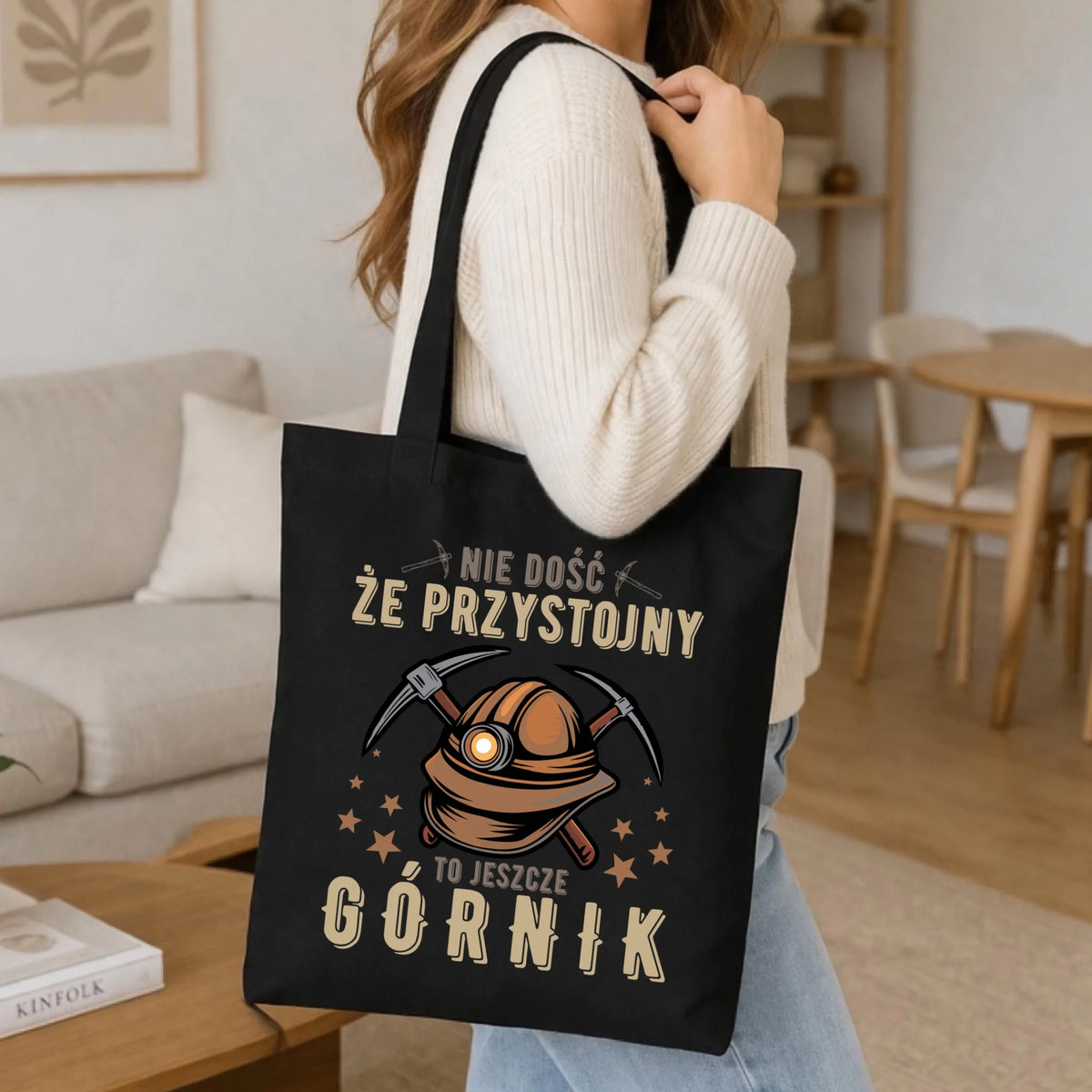 Prezent na Barbórkę czarna torba bawełniana z nadrukiem - Nie dość że przystojny to jeszcze górnik
