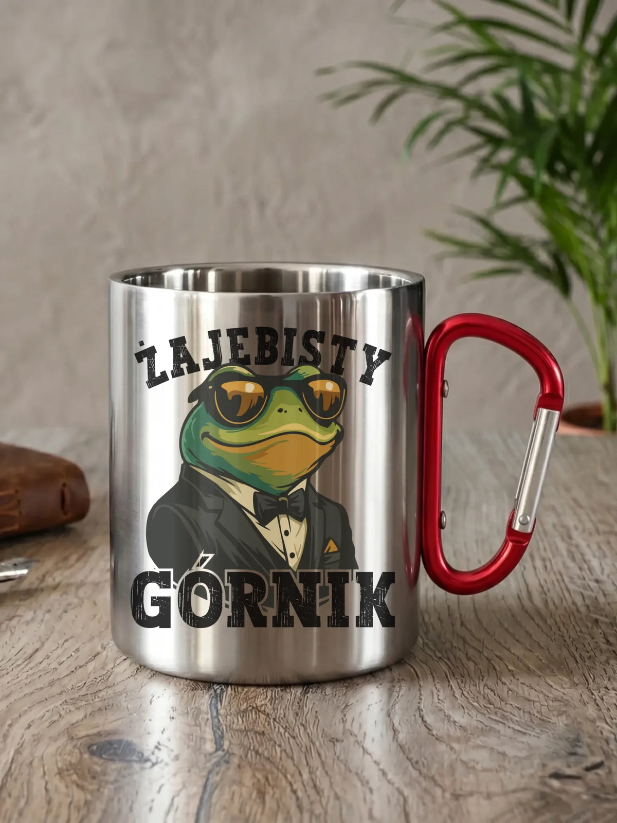 Prezent na Barbórkę srebrny kubek turystyczny z nadrukiem - Żajebisty Górnik