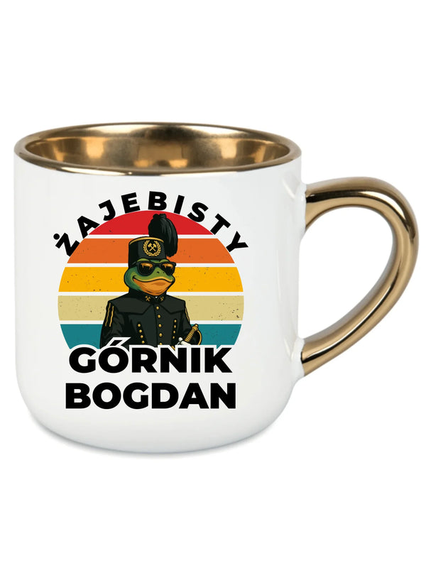 Biały kubek ze złotym rantem z imieniem dla górnika - Żajebisty Górnik z imieniem