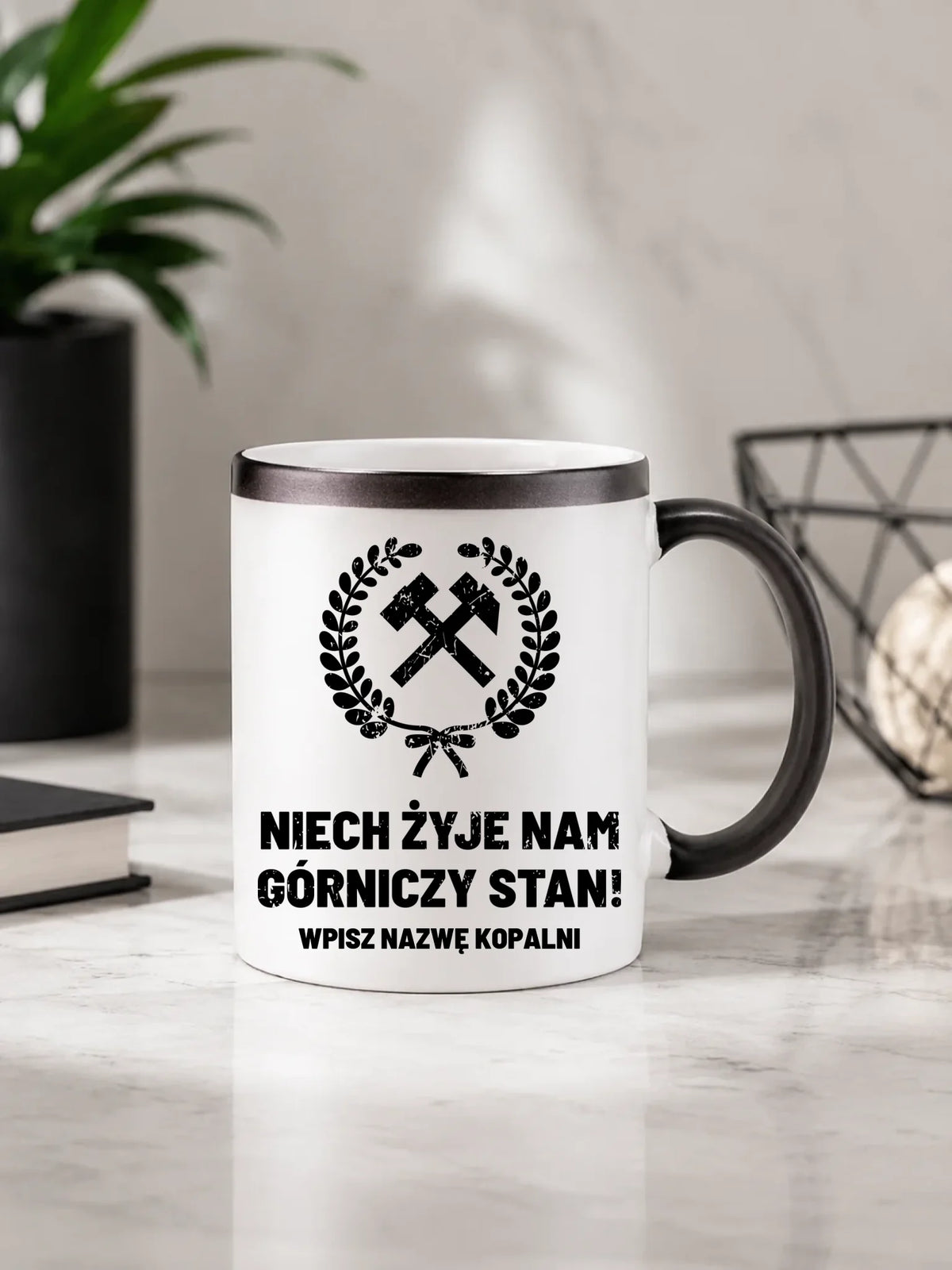 Prezent na Barbórkę magiczny kubek z nazwą kopalni i ukrytym nadrukiem - Niech żyje nam górniczy stan