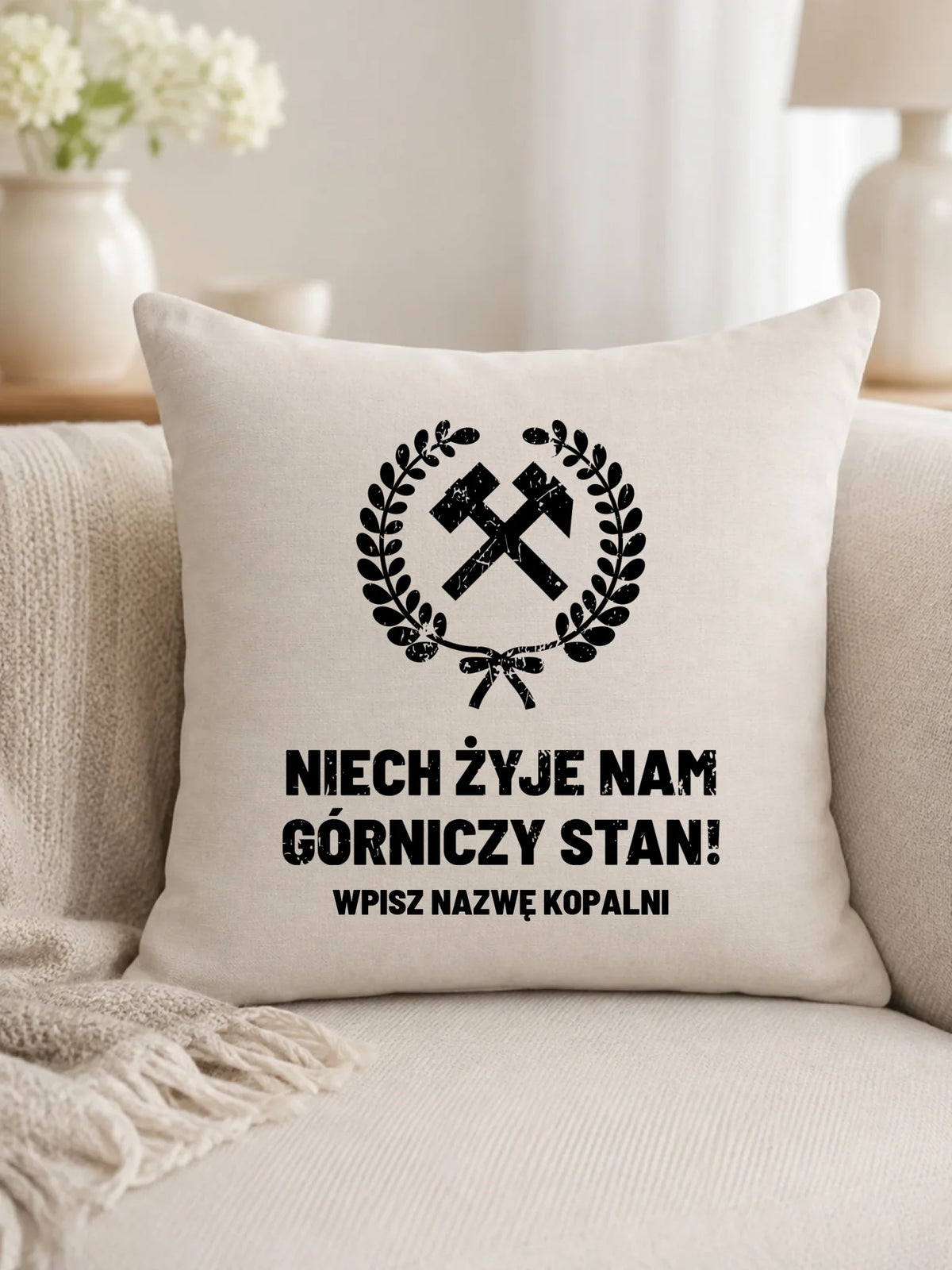 Prezent na Barbórkę poduszka z nazwą kopalni i nadrukiem - Niech żyje nam górniczy stan