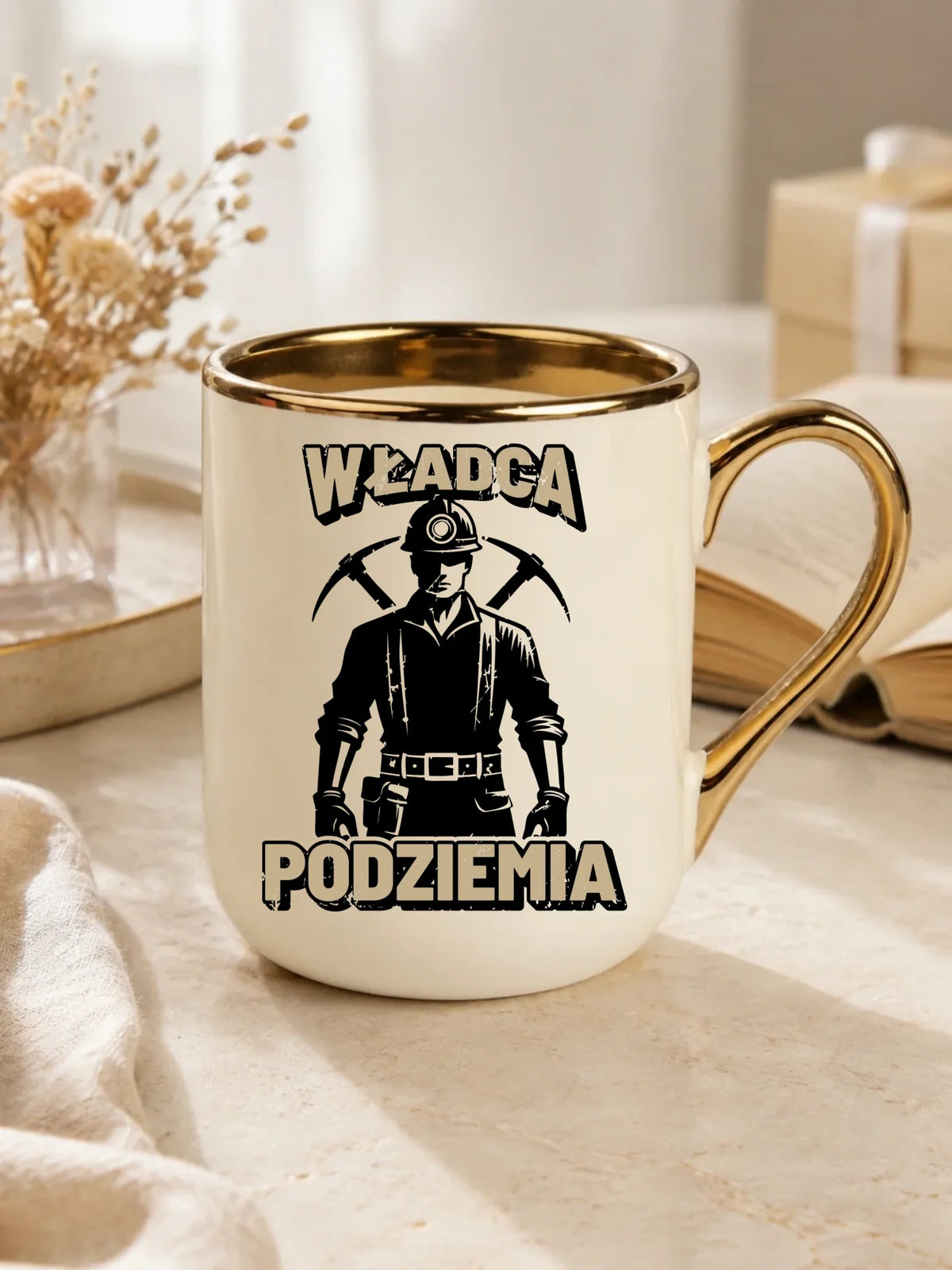 Prezent na Barbórkę biały kubek elegant z nadrukiem - Władca Podziemia