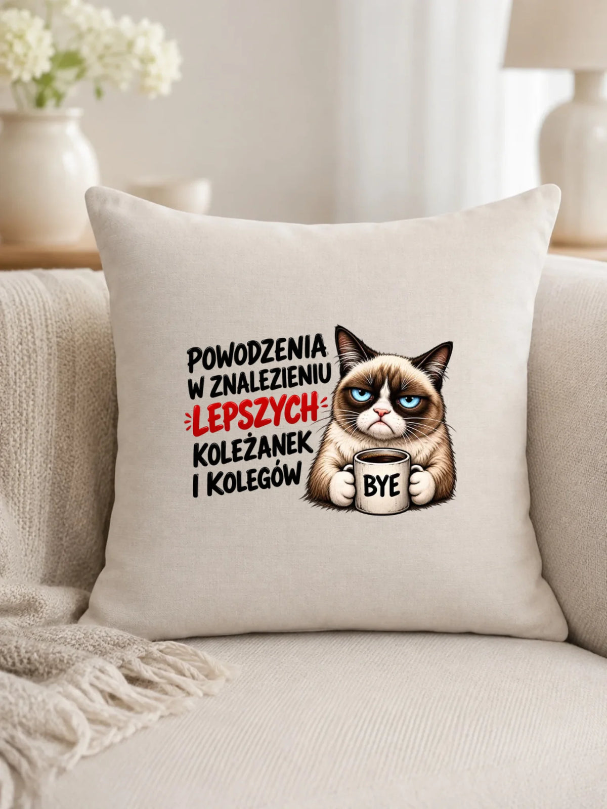 Prezent na odejście z pracy, beżowa poduszka lniana z nadrukiem - Lepszych koleżanek i kolegów