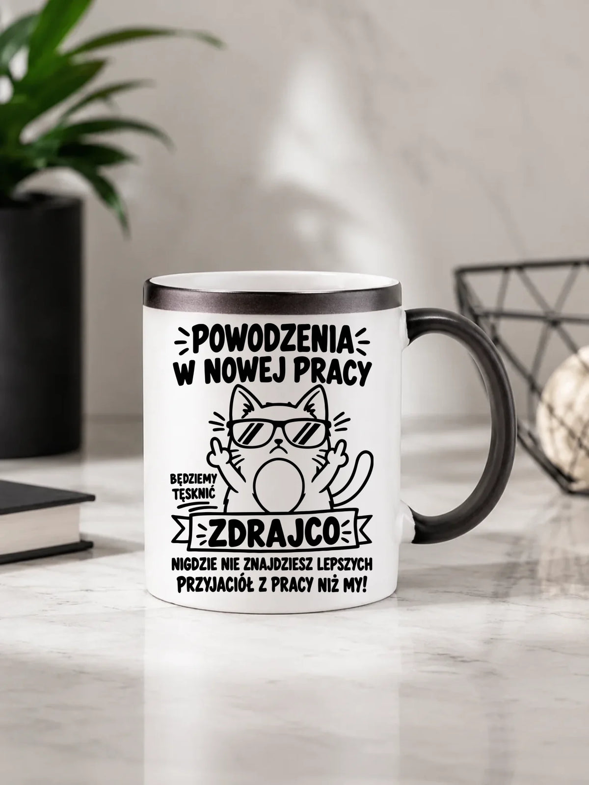 Kubek magiczny na odejście z pracy - Powodzenia w nowej pracy, zdrajco!