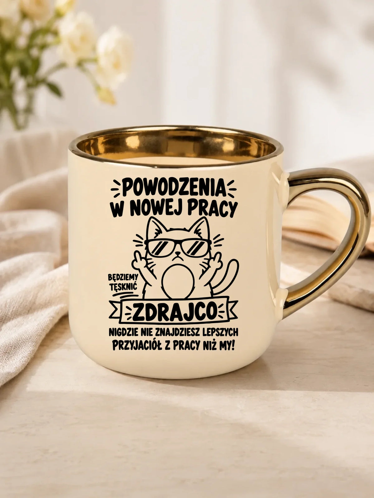 Kubek ze złotym rantem na odejście z pracy - Powodzenia w nowej pracy, zdrajco!