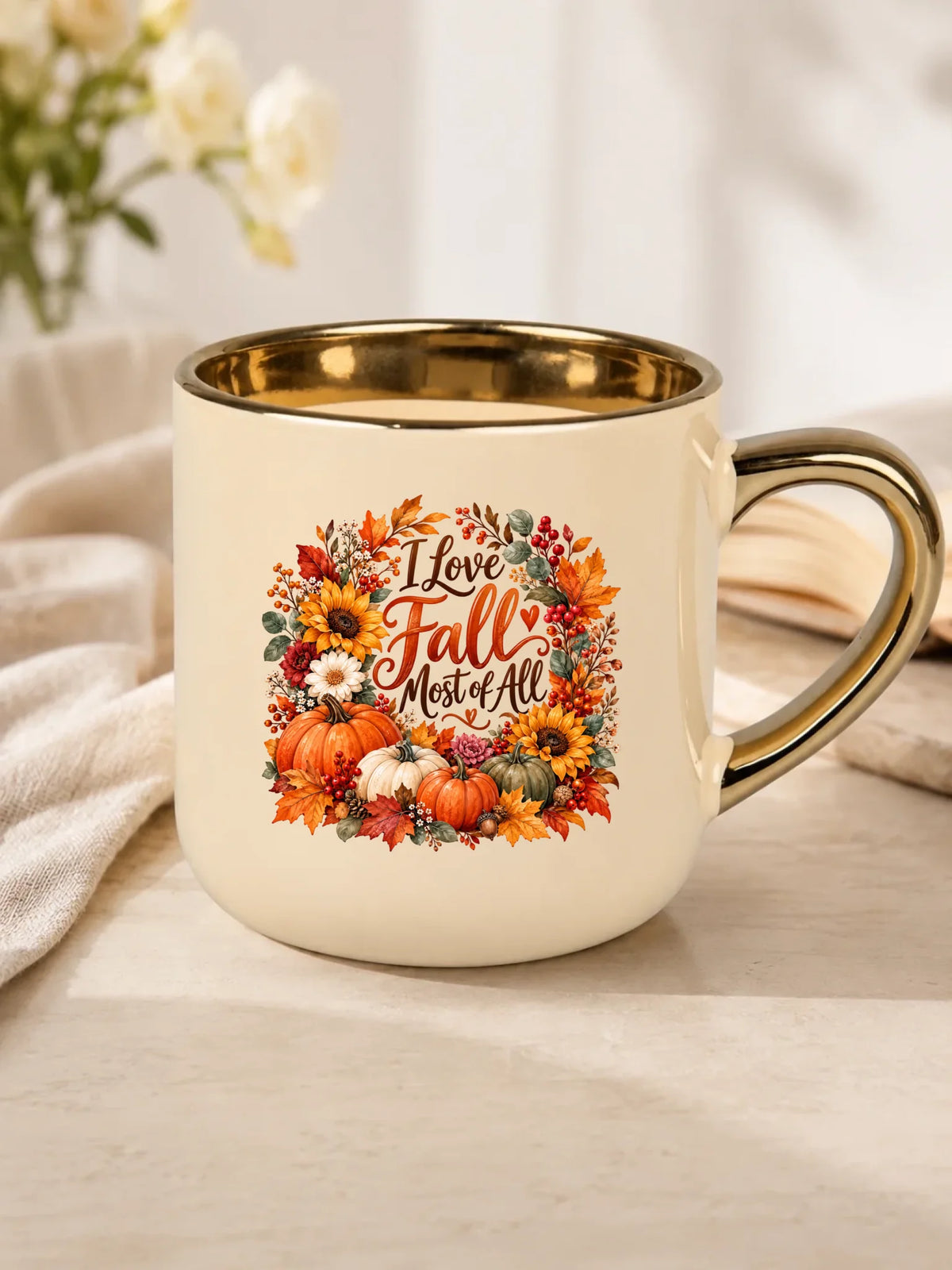 Prezent na jesień kremowy kubek ze złotym rantem z nadrukiem - I Love Fall Most of All