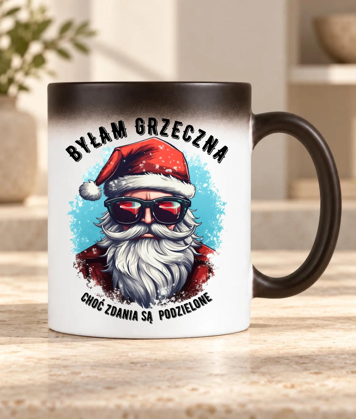 Kubek magiczny świąteczny z Mikołajem - Byłam grzeczna, choć zdania są podzielone BN138