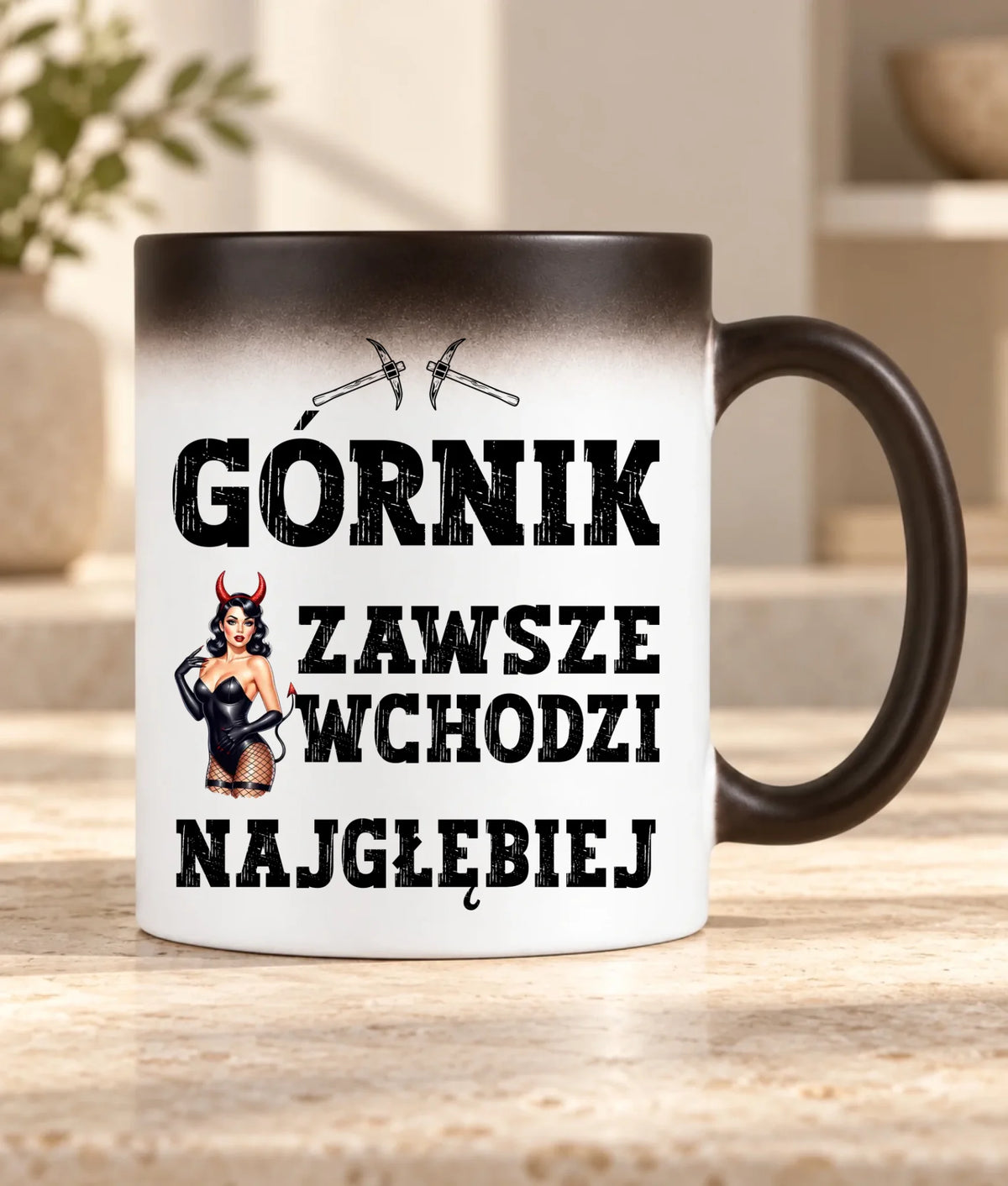 Kubek magiczny dla górnika - Górnik zawsze wchodzi najgłębiej