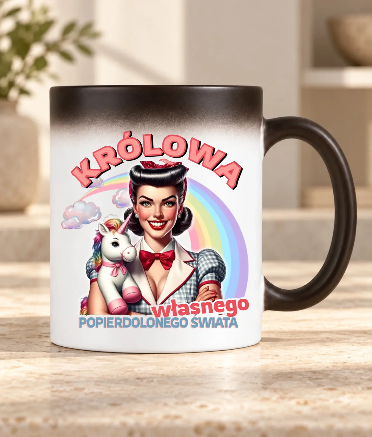 Śmieszny kubek magiczny retro – Królowa własnego popierd*onego świata - bez cenzury DZ08