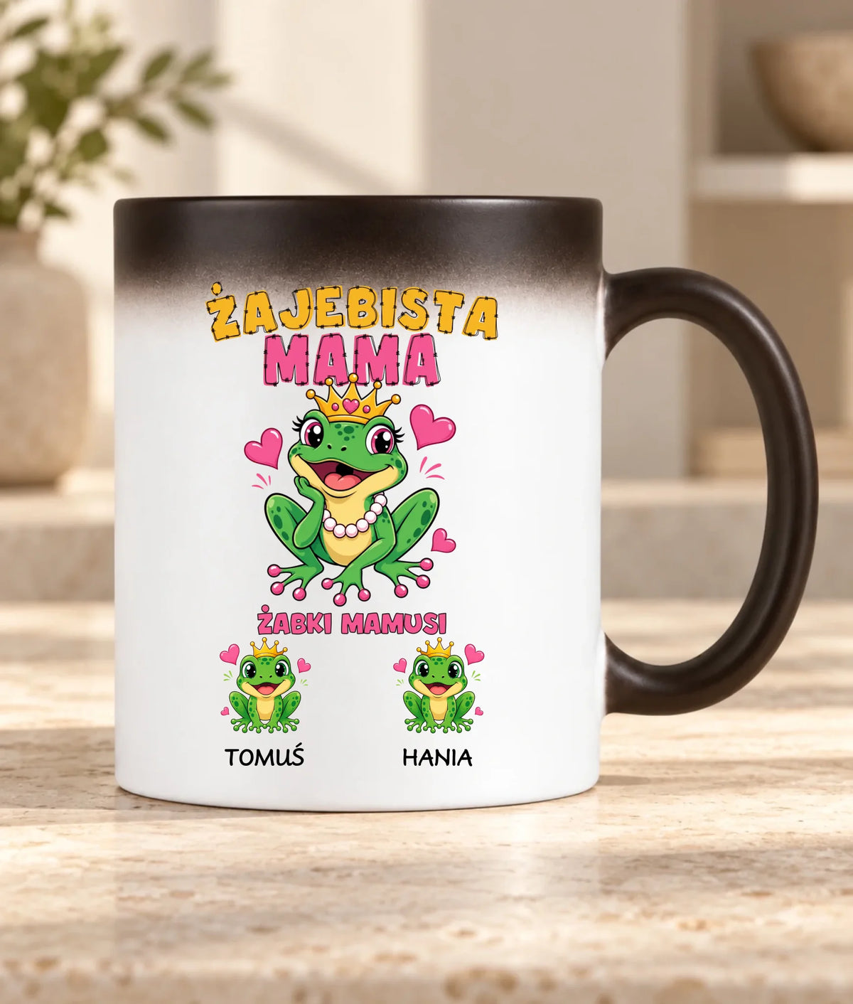 Kubek magiczny dla mamy z imionami dzieci - Żabki Mamusi - personalizowany DM54