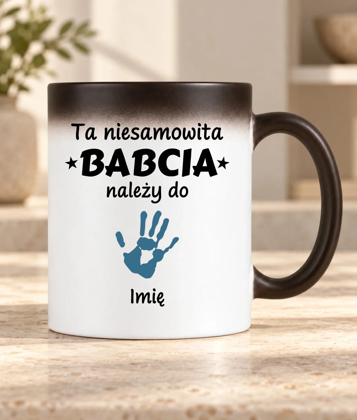 Kubek magiczny dla babci - Babcia należy do wnuków 1–6 imion – personalizowany B33